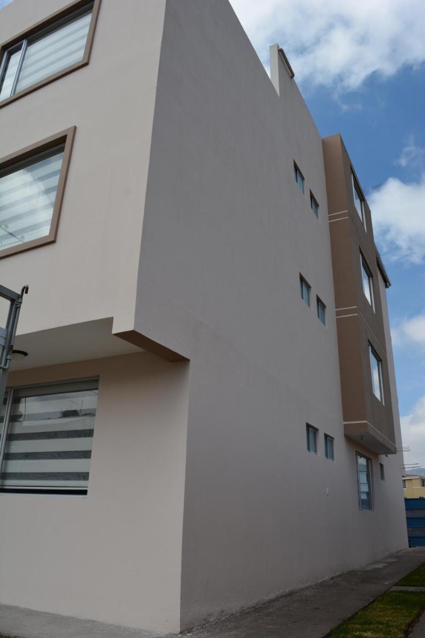 Illari Hotel Riobamba Exterior photo