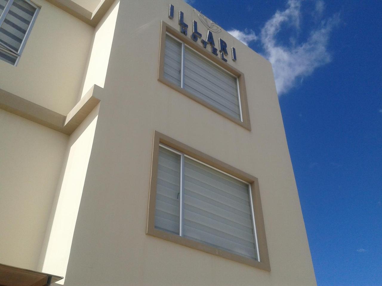 Illari Hotel Riobamba Exterior photo